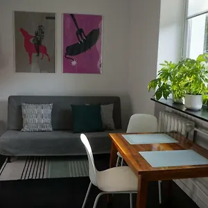 https://lovely-bubbly-apartment.krakowhotelspoland.com